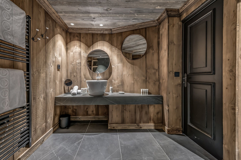 Bathroom 4, Hotel Le Val d'Isere, Savoie