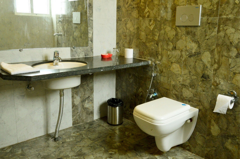 Bathroom 3, Hotel Neelam Paradise, Jaipur