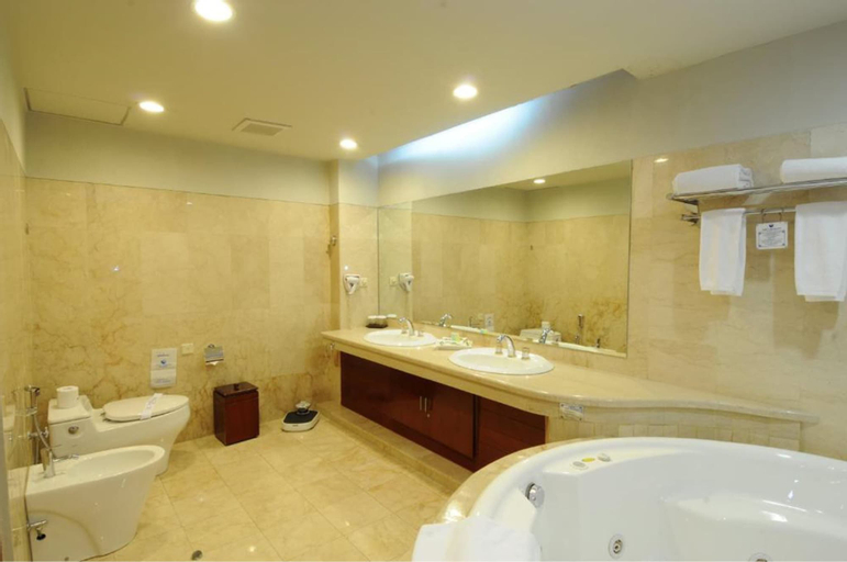 Bedroom 5, Hotel Savoy Homann, Bandung