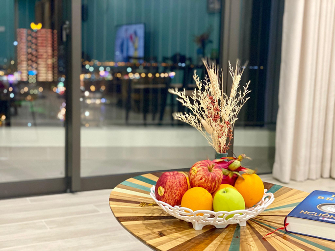 Food & Drinks 5, Apartment  OCEAN-VIEW LUXURY WITH BALCONY, Nha Trang