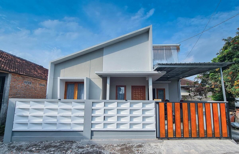 Exterior & Views, Casa Tartu - 3BR Modern Rustic Home, Sleman