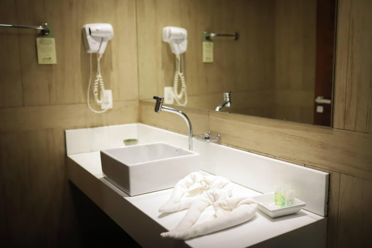 Bathroom 4, Hotel Vale das Nuvens, Baturité