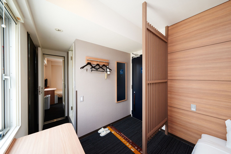 Bedroom 3, Super Hotel Namba Nipponbashi, Osaka