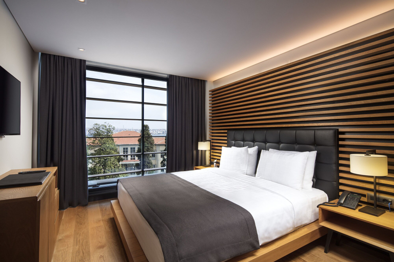 Bedroom 2, Metropolitan Hotels Bosphorus, Beyoğlu