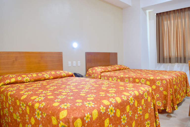 Bedroom 3, Hotel Delfines, Veracruz