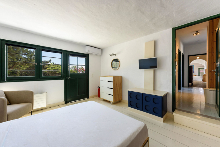 Bedroom 2, Traditional Villa 5 Mins on Foot From the Beach, South Aegean