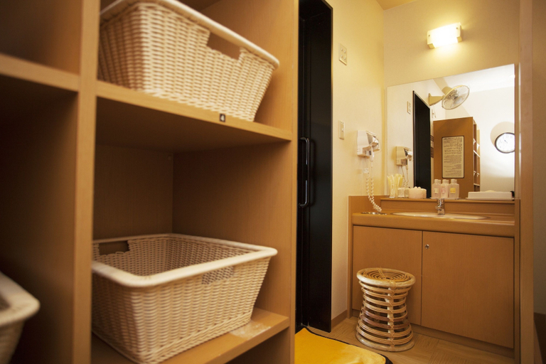 Bathroom 5, Hotel Route - Inn Kawaguchiko, Fujikawaguchiko
