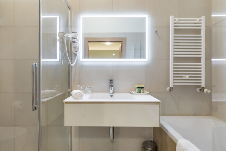 Bathroom 5, Hotel Mondo, Split