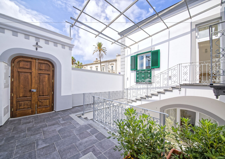 Exterior & Views 2, B&B Marina Garden, Napoli