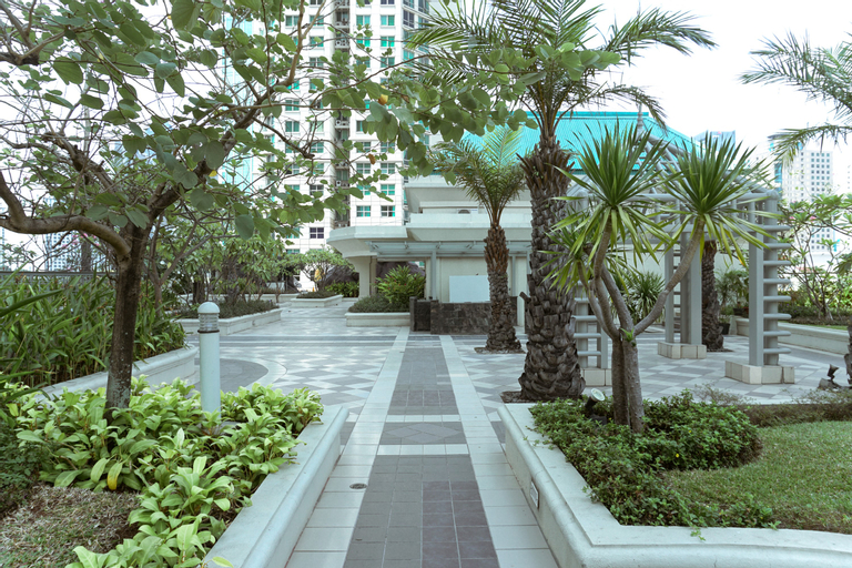 Exterior & Views 5, Fancy and Nice 1BR at Batavia Benhil Apartment By Travelio, Central Jakarta