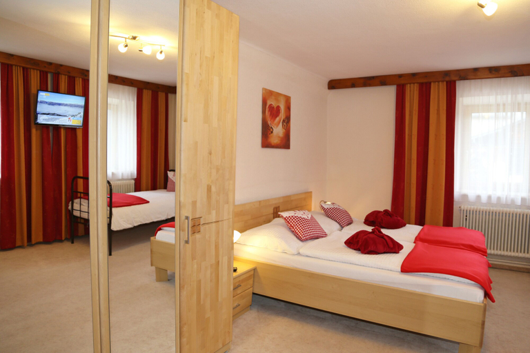 Bedroom 2, Ferienhaus Schmiedgut, Liezen