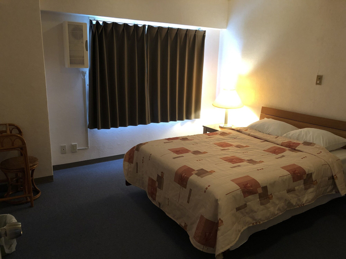 Bedroom 3, Eagle Lodge, Chatan