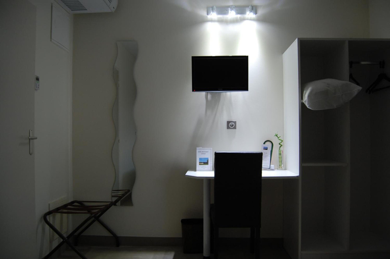 Others 4, Hotel l Escale, Dordogne