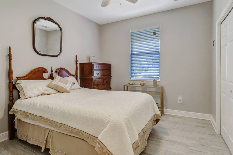 Bedroom 4, 2291 Granby Dr, Lee