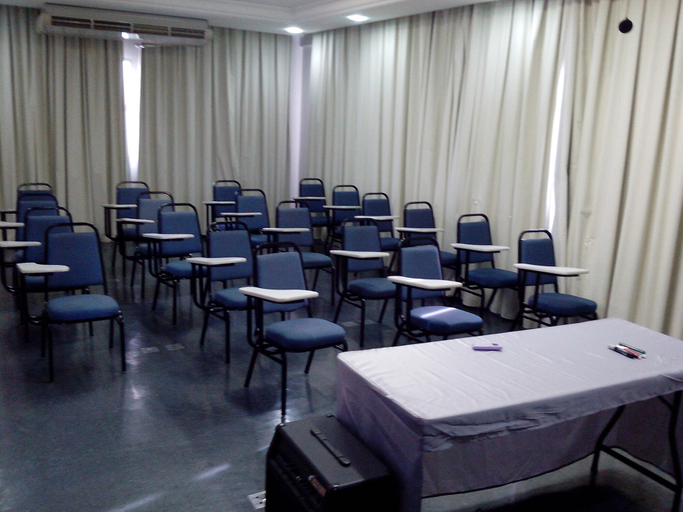 Business Facilities 3, La Defense Apart Hotel, Montes Claros