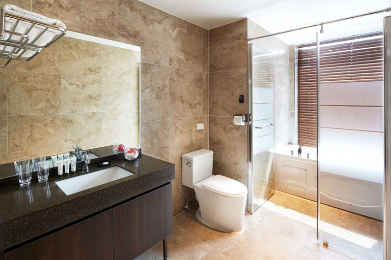 Bathroom 3, Ktree Pyeongtaek hotel, Pyeongtaek