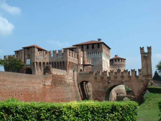 Exterior & Views 2, Bes Hotel Cremona Soncino, Cremona