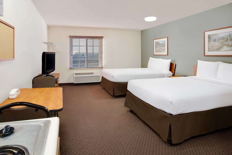 Bedroom 2, WoodSpring Suites Fort Wayne, Allen