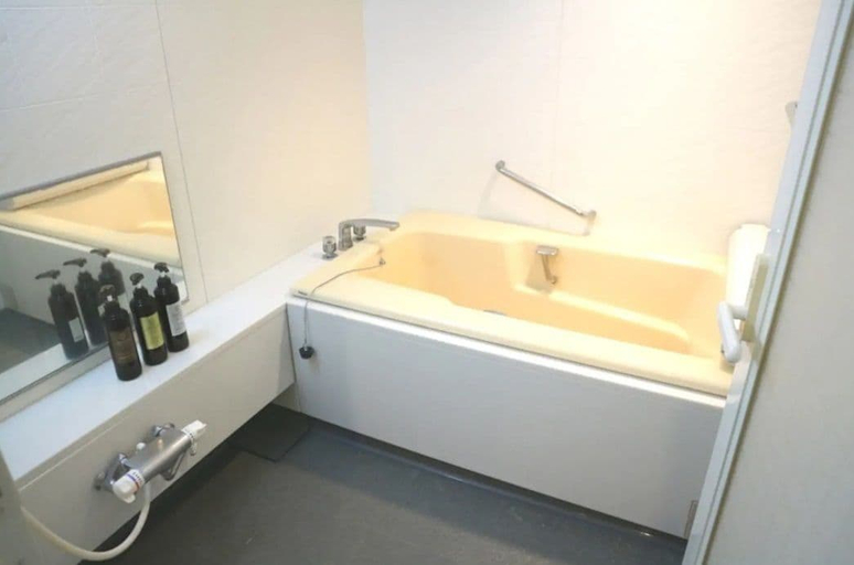 Bathroom 3, Winbell Okinawa Nago Coral View, Nago