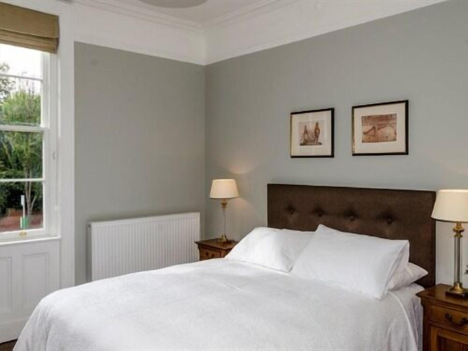 Bedroom 2, The Lions, Nottinghamshire