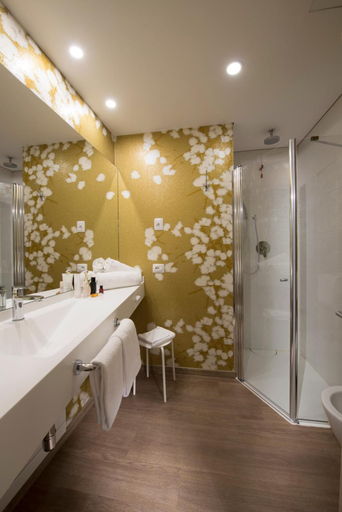 Bathroom 3, Ark Hotel, Verona
