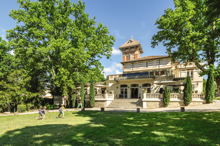 Exterior & Views 2, L'Isle-sur-la-Sorgue "Domaine de Mousquety", Vaucluse