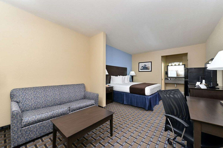 Bedroom 5, Western Inn & Suites, Dimmit