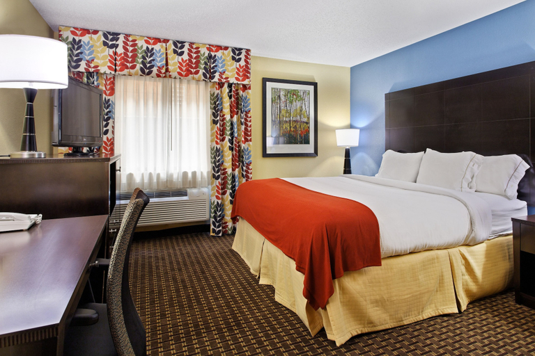 Bedroom 5, Holiday Inn Express FORT CAMPBELL-OAK GROVE by IHG, Christian