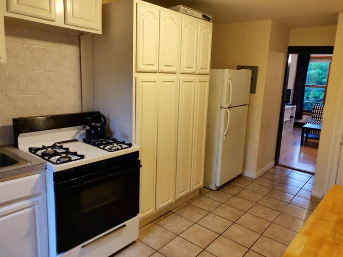 Others 4, Serene Studio close to NYC. Walk to shops, PATH, Jersey City