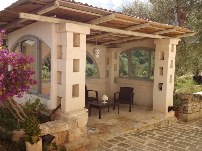 Exterior & Views 2, Masseria Pelosella B&B, Brindisi