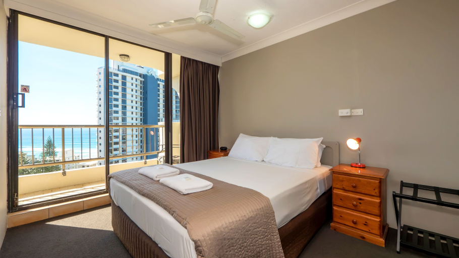 Bedroom 3, Aristocrat Apartments, Gold Coast