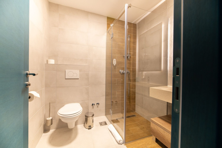 Bathroom 4, Garni Hotel Nota, Belgrade