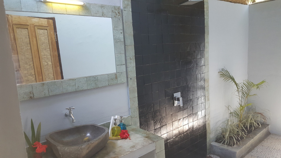 Bathroom 4, Hoomea Private Pool Villas, Lombok