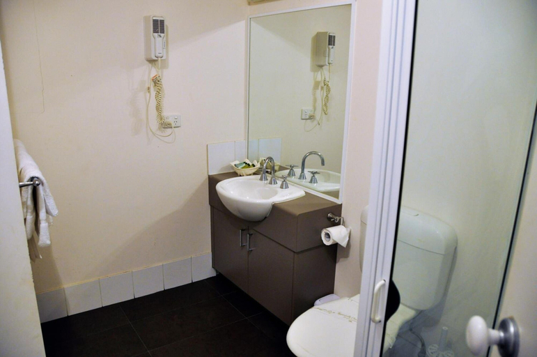 Bathroom 3, A Great Ocean View Motel, Colac-Otway - South