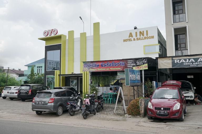 Exterior & Views 1, OYO 1531 Hotel Aini, Jambi