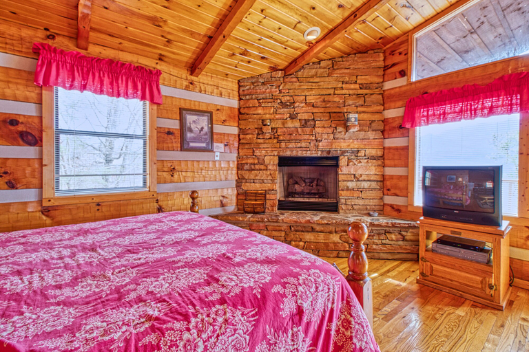 Bedroom 5, Kear's Mountain Magic by Jackson Mountain Rentals, Sevier