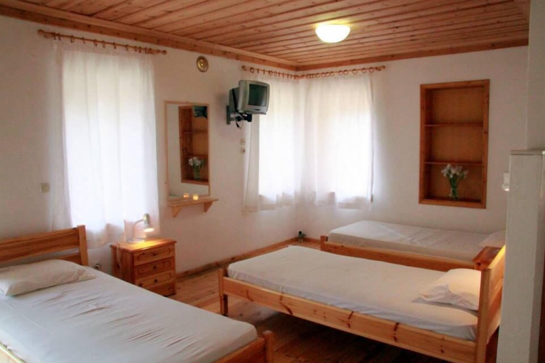 Bedroom 3, Aqua Rossa, Thessaly