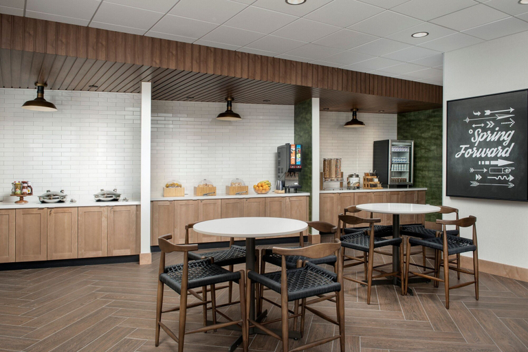 Food & Drinks 5, Fairfield Inn & Suites by Marriott Boise West, Ada