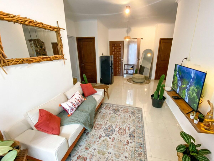 Others 5, Casa Tartu - 3BR Modern Rustic Home, Sleman