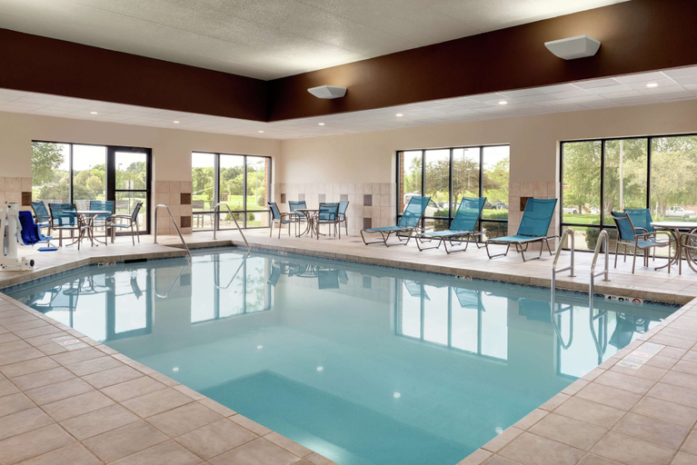 Sport & Beauty, Hampton Inn West Des Moines Lake Drive, Dallas