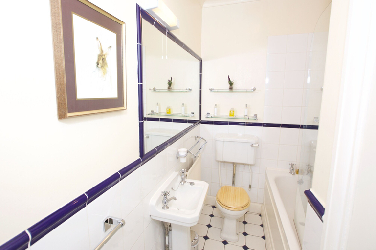 Bathroom 4, JOIVY Luxurious 2BR flat in Pimlico, near Warwick sq, London