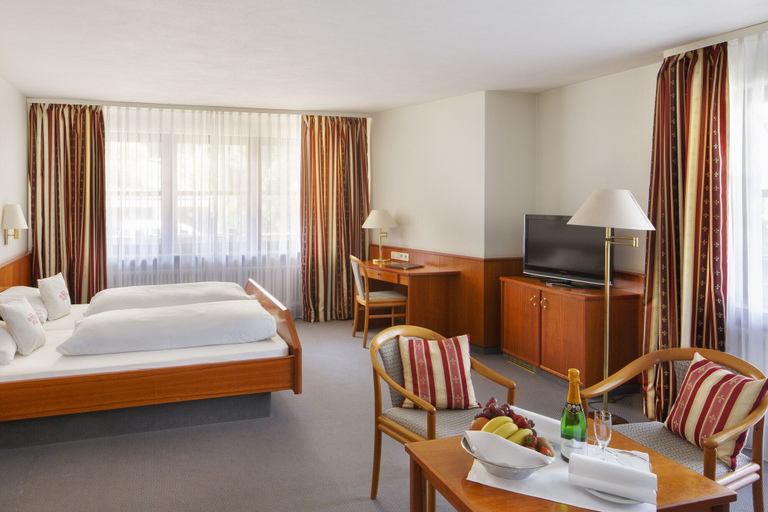 Bedroom 3, Hotel Schwärs Löwen Freiburg, Freiburg im Breisgau
