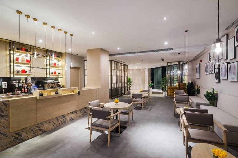 Food & Drinks, Aber Al Takhasussi, Riyadh