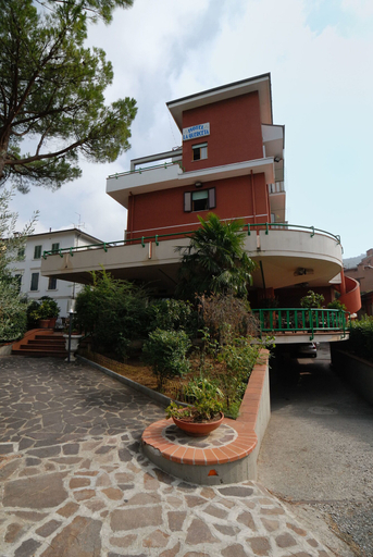 Exterior & Views 2, La Querceta, Pistoia