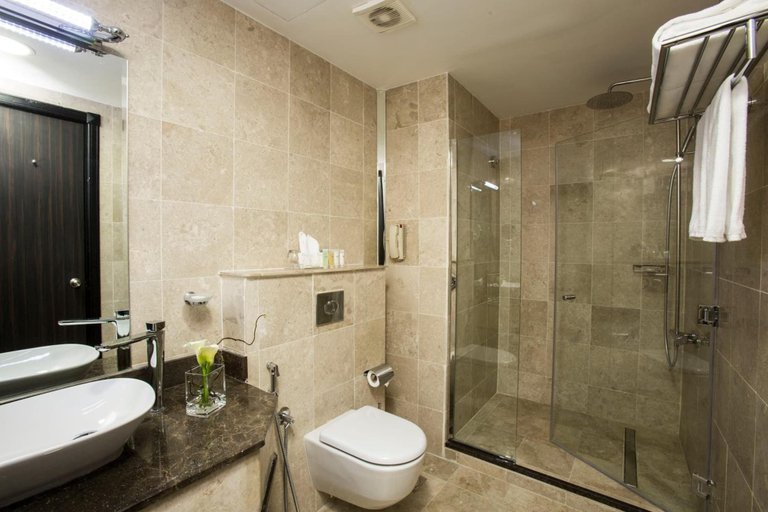 Bathroom 5, The Town Hotel Doha, Doha