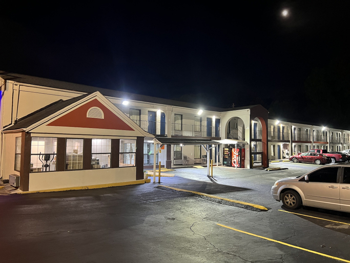 Exterior & Views, Deluxe INN Augusta, Richmond