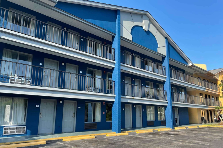 Exterior & Views 2, Travelodge by Wyndham Mobile Al, Mobile