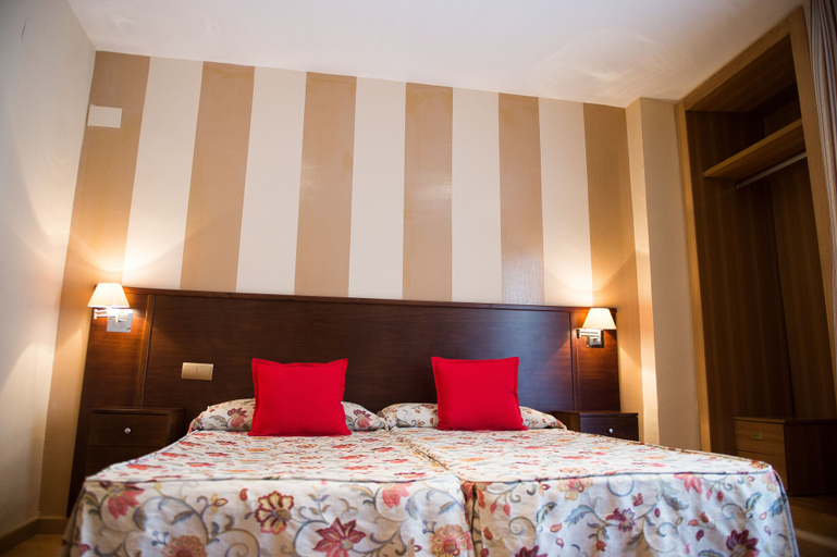 Bedroom 2, Hotel Fernando IV, Jaén