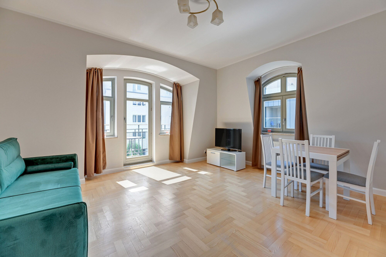 Others 5, Grand Apartments, Sopot