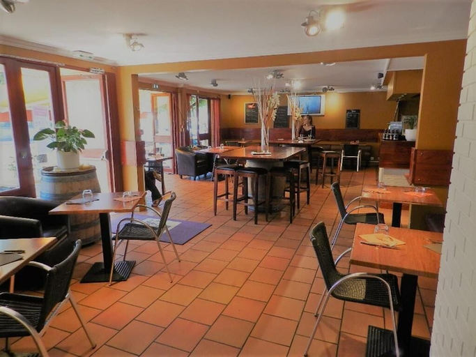 Food & Drinks 4, Logis Hôtel Les Provinciales Rest. Félix Café, Cantal